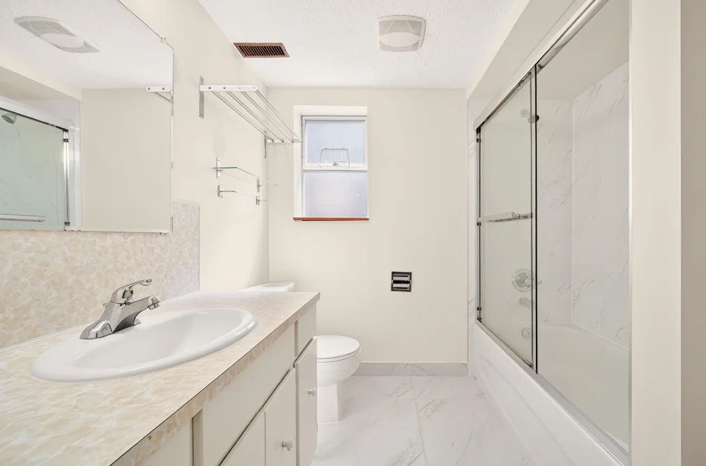 2463 GALT STREET, Vancouver BC V5R 2R8, Vancouver BC — Residential for Sale — Photo 13 of 37