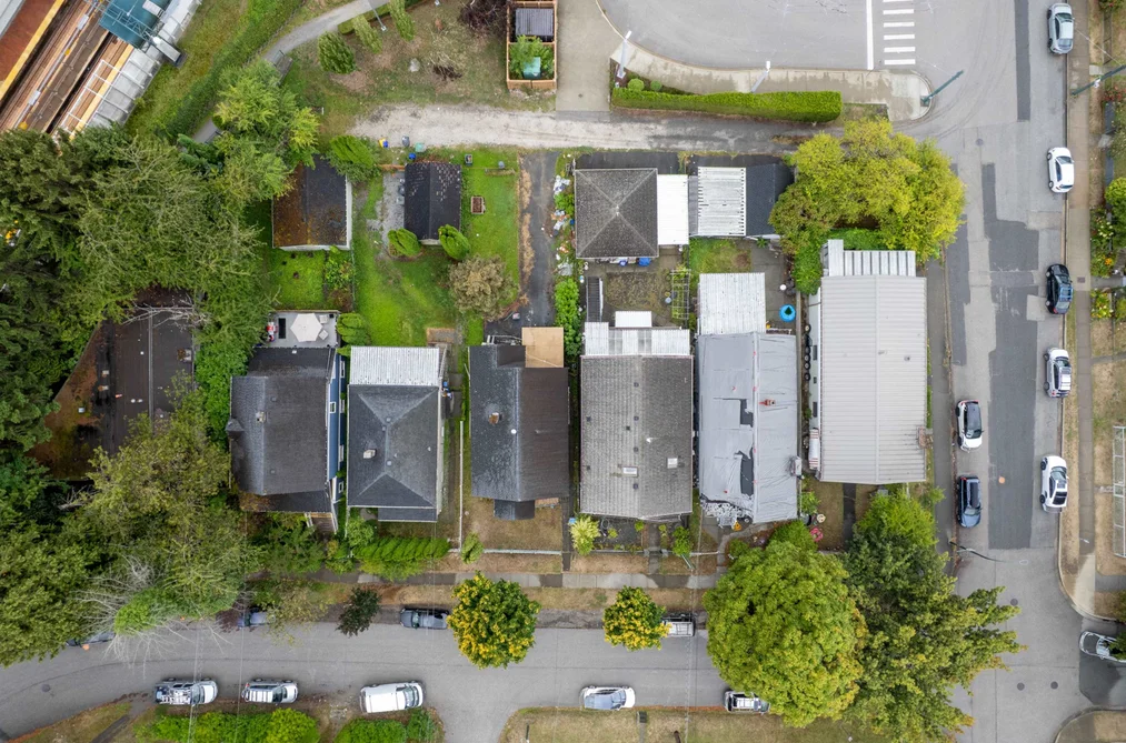 2474 E 24th Avenue, Vancouver, BC - MLS: R3163558 - Photo 2