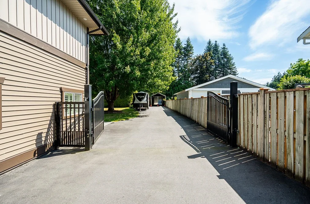 24762 58A AVENUE, Langley, BC — Residential for Sale — Photo 29 of 40