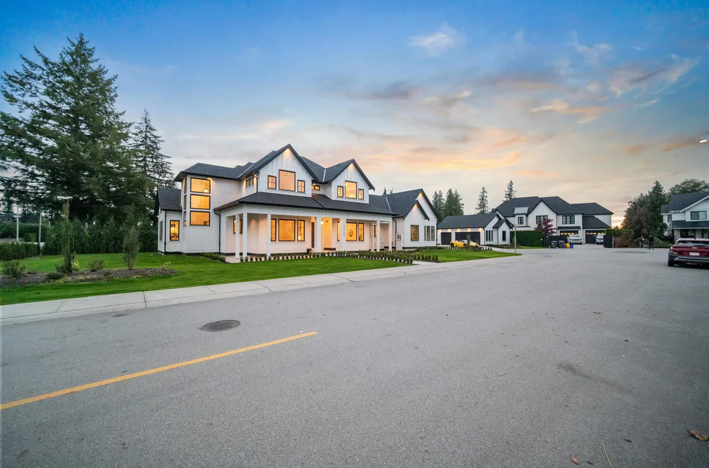 24782 59A Avenue, Langley, BC - MLS: R3179555 - Photo 3 24782 59A Avenue, Langley, BC - MLS: R3179555 - Photo 3