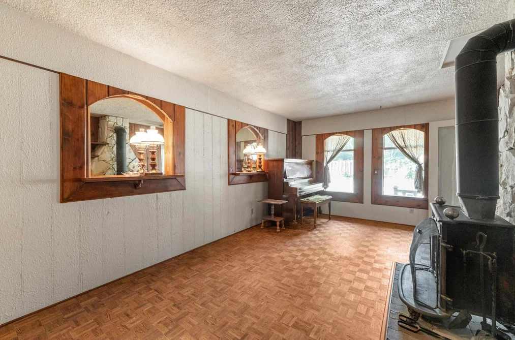 2495 LAURALYNN DRIVE, North Vancouver BC V7J 2Y6, North Vancouver BC — Residential for Sale — Photo 16 of 39