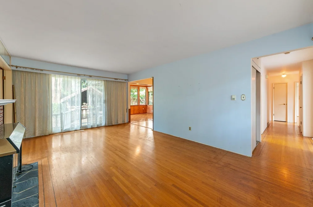 2495 LAURALYNN DRIVE, North Vancouver BC V7J 2Y6, North Vancouver BC — Residential for Sale — Photo 18 of 39