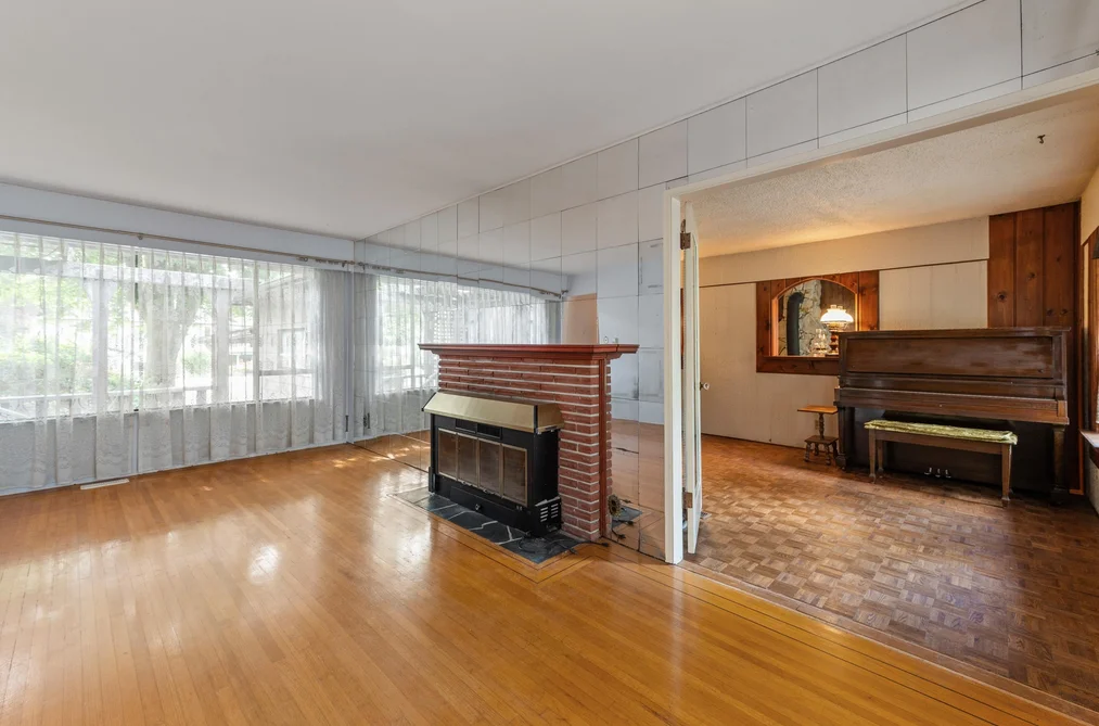 2495 LAURALYNN DRIVE, North Vancouver BC V7J 2Y6, North Vancouver BC — Residential for Sale — Photo 19 of 39