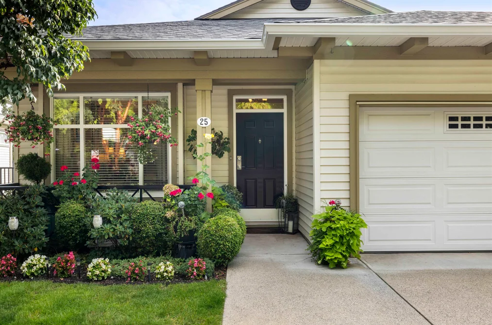 Townhouse for sale at 25 15188 62a Avenue Surrey British Columbia - MLS: R3115790