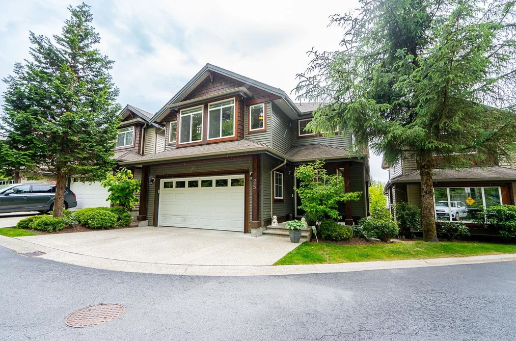 House for sale at 25 1705 Parkway Boulevard Coquitlam British Columbia - MLS: R3133517