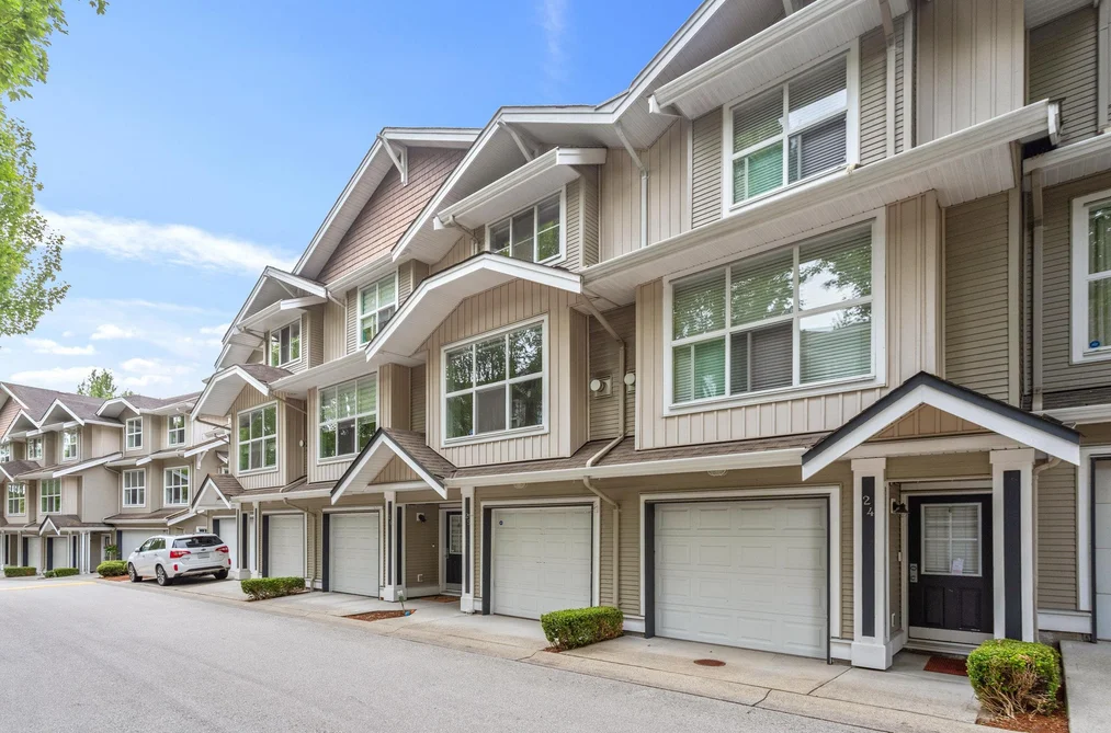 Townhouse for sale at 25 20460 66 Avenue Langley British Columbia - MLS: R3148764