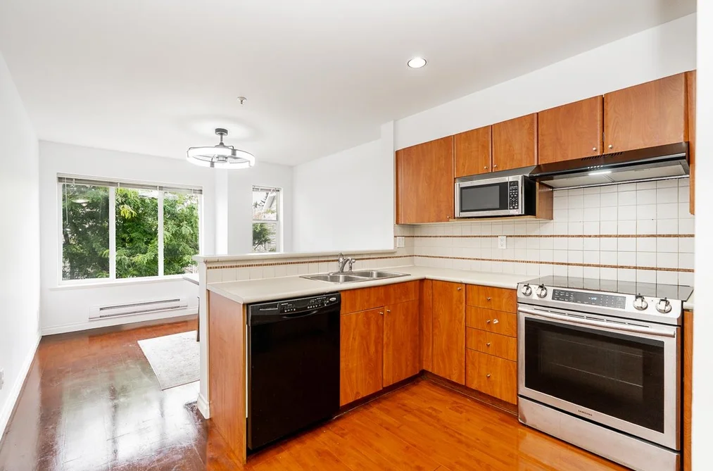 25-20875 88 Avenue, Langley, BC - Townhouse for Sale - Photo 8 of 32 25-20875 88 Avenue, Langley, BC - Townhouse for Sale - Photo 8 of 32