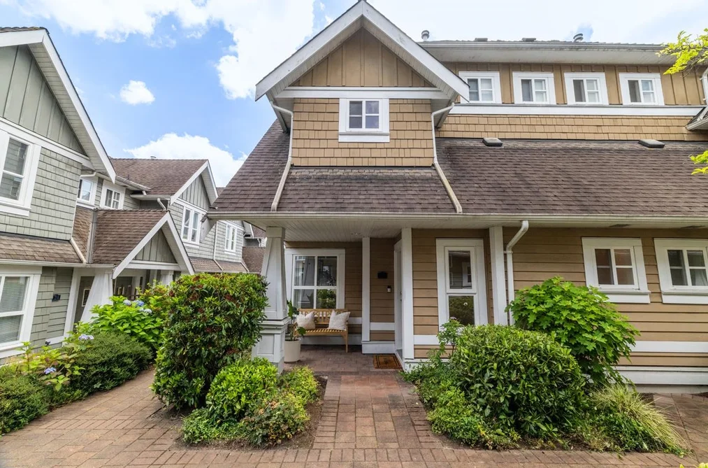 Townhouse for sale at 25 2688 Mountain Highway North Vancouver British Columbia - MLS: R3166865