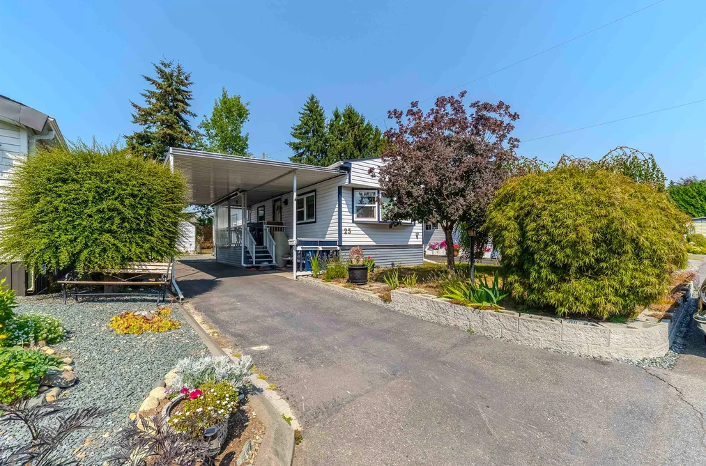 Manufactured Home for sale at 25 31313 Livingstone Avenue Abbotsford British Columbia - MLS: R3156257
