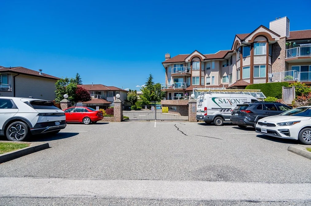 25 32659 GEORGE FERGUSON WAY, Abbotsford BC V2T 4E4, Abbotsford BC — Residential for Sale — Photo 36 of 37