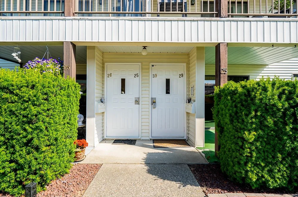25-32718 Garibaldi Drive, Abbotsford, BC - Townhouse for Sale - Photo 2 of 27