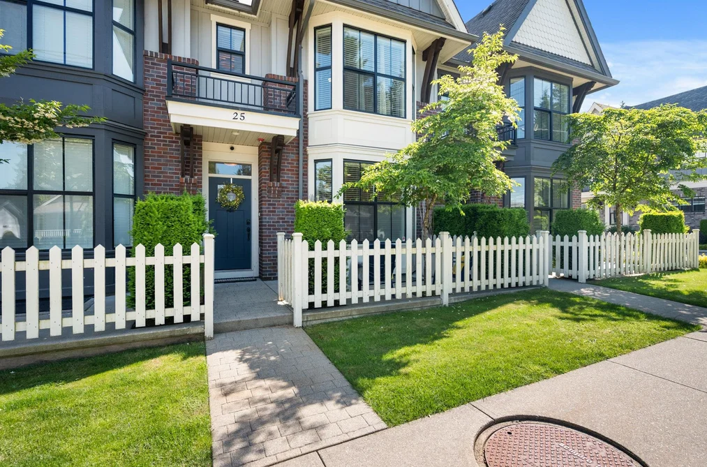 25 33460 LYNN AVENUE, Abbotsford BC V2S 0H6, Abbotsford BC — Residential for Sale - Photo 2