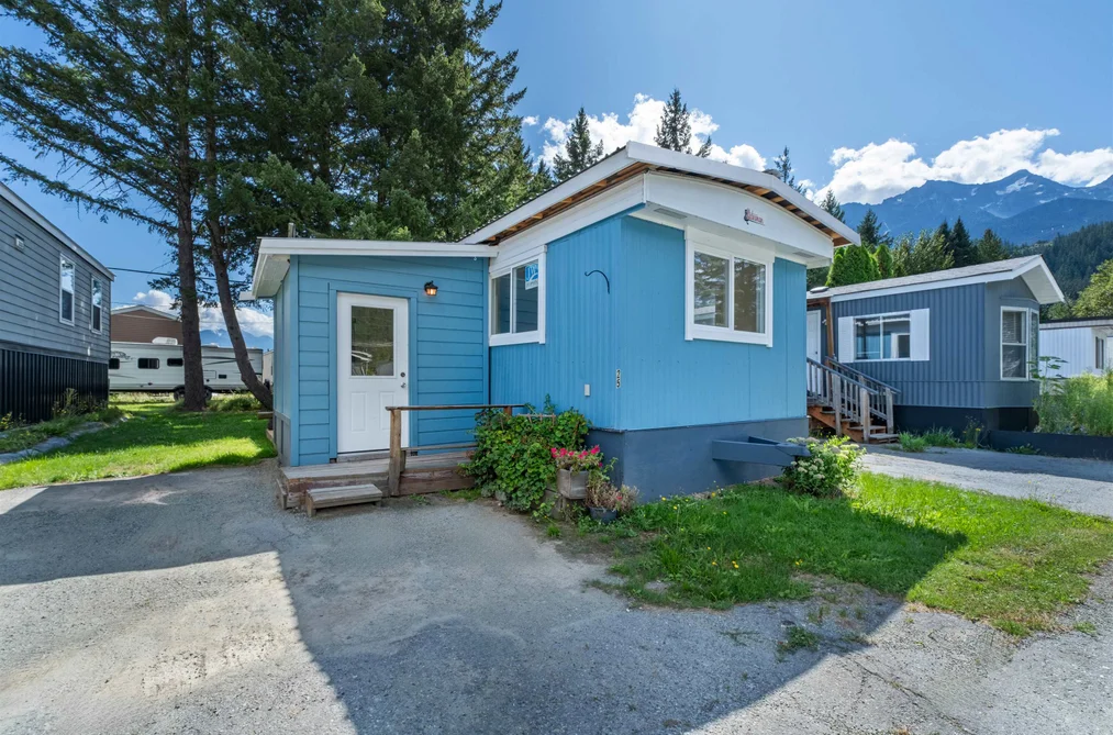 Manufactured Home for sale at 25 7370 Highway 99 Pemberton British Columbia - MLS: R3076771