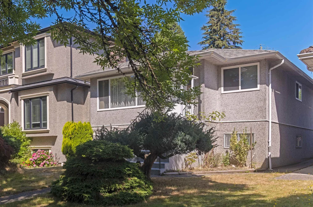 House for sale at 25 E 47th Avenue Vancouver British Columbia - MLS: R3152350