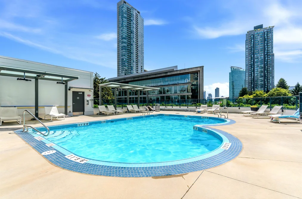 Condo for sale at 2501 10448 University Drive Surrey British Columbia - MLS: R3127044