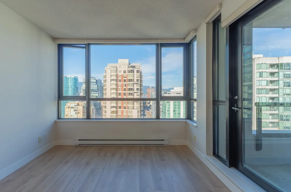 2501 909 MAINLAND STREET, Vancouver BC V6B 1S3, Vancouver BC — Residential for Sale - Photo 2
