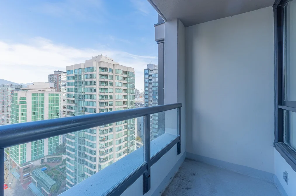 2501 909 MAINLAND STREET, Vancouver BC V6B 1S3, Vancouver BC — Residential for Sale - Photo 4