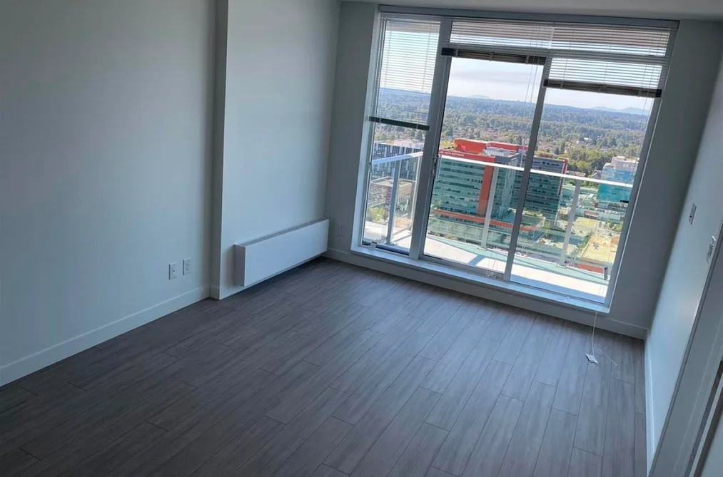 Condo for sale at 2502 13655 Fraser Highway Surrey British Columbia - MLS: R3106432