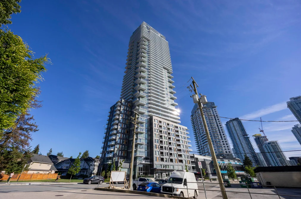 Condo for sale at 2502 567 Emerson Street Coquitlam British Columbia - MLS: R3133798