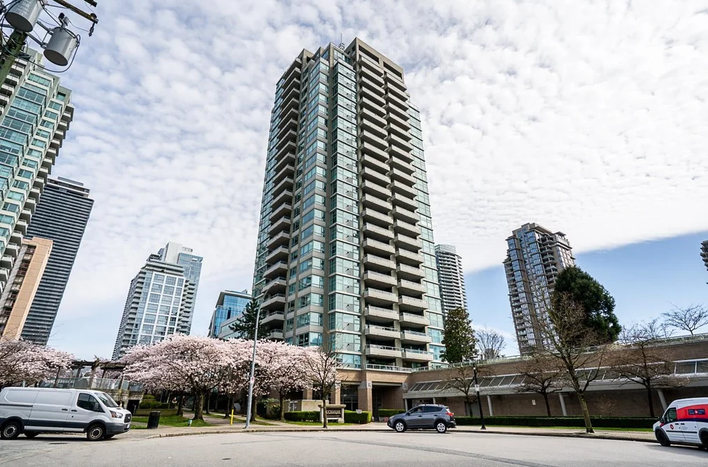 Condo for sale at 2504 4398 Buchanan Street Burnaby British Columbia - MLS: R3105276