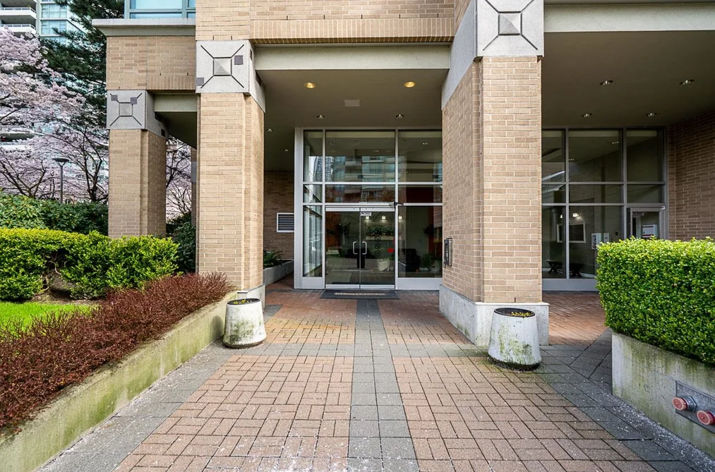 2504 4398 BUCHANAN STREET, Burnaby BC V5C 6R7, Burnaby BC — Residential for Sale - Photo 2