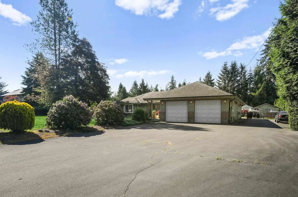 25040 57 AVENUE, Langley BC V4W 1T6, Langley BC — Residential for Sale - Photo 2
