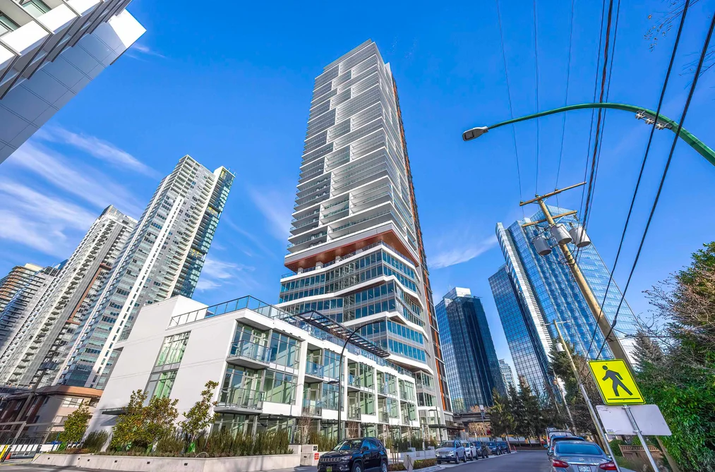 Condo for sale at 2505 6511 Sussex Avenue Burnaby British Columbia - MLS: R3163695