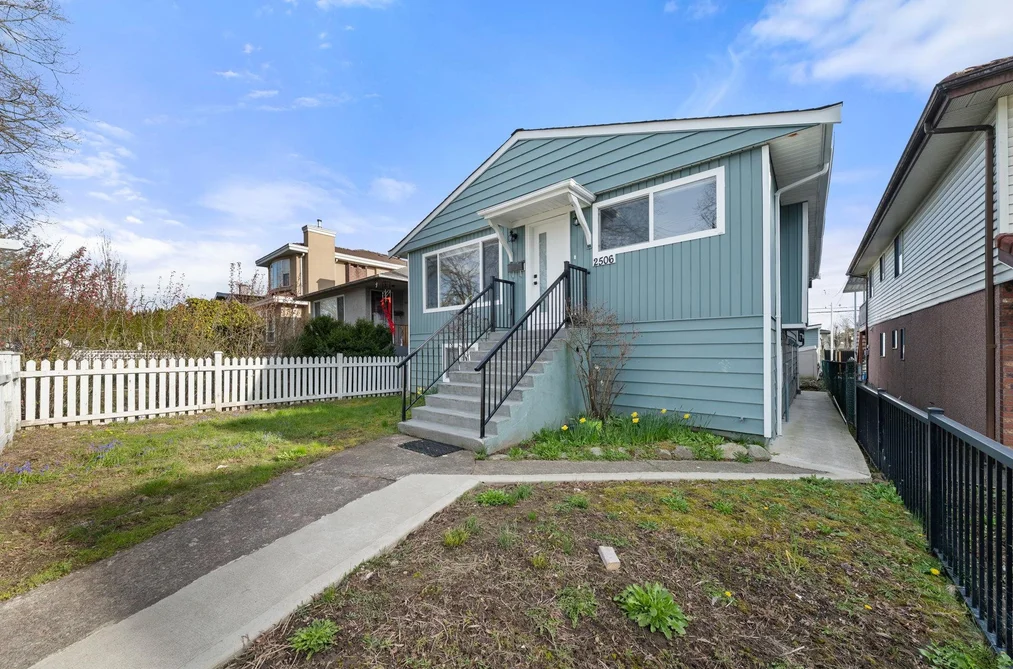 2506 E 45TH AVENUE, Vancouver BC V5R 3B5, Vancouver BC — Residential for Sale - Photo 2