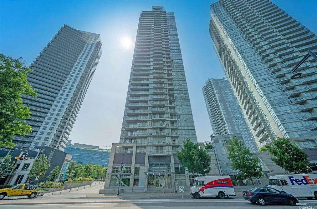 Condo for sale at 2507 13688 100 Avenue Surrey British Columbia - MLS: R3148578