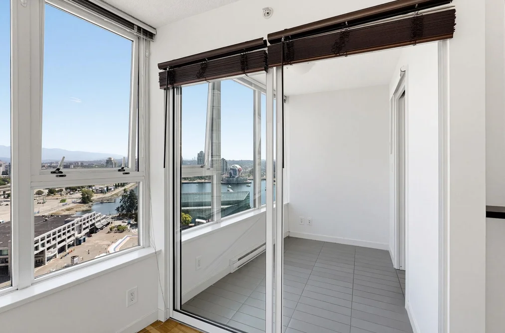 2508 - 33 Smithe Street, Vancouver, BC - MLS: R3150038 - Photo 15 2508 - 33 Smithe Street, Vancouver, BC - MLS: R3150038 - Photo 15