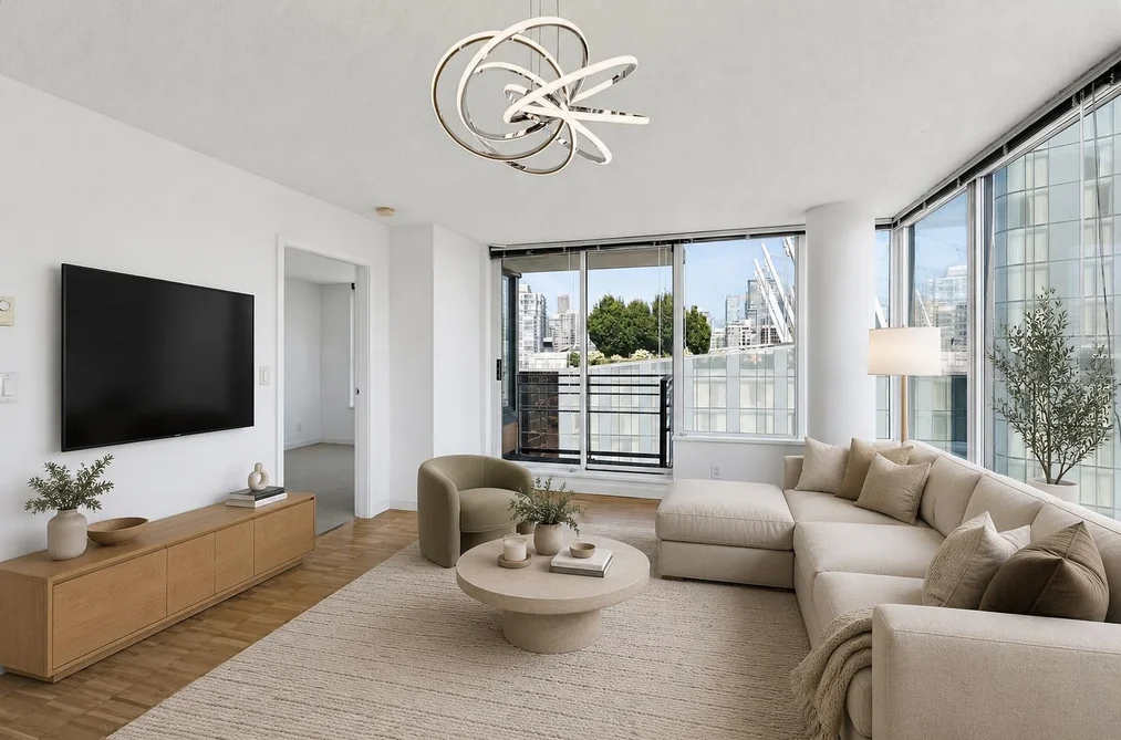 2508 - 33 Smithe Street, Vancouver, BC - MLS: R3150038 - Photo 2 2508 - 33 Smithe Street, Vancouver, BC - MLS: R3150038 - Photo 2