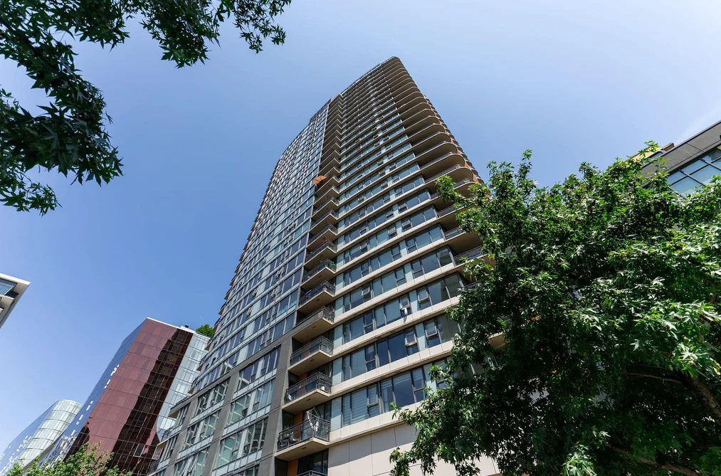 2508 - 33 Smithe Street, Vancouver, BC - MLS: R3150038 - Photo 6 2508 - 33 Smithe Street, Vancouver, BC - MLS: R3150038 - Photo 6