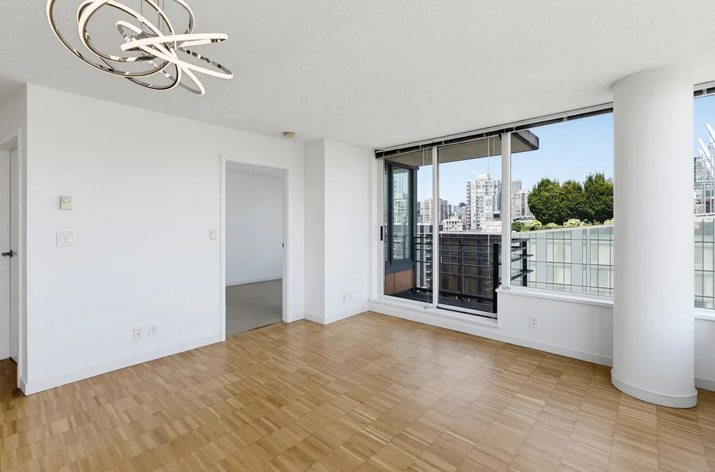 2508 - 33 Smithe Street, Vancouver, BC - MLS: R3150038 - Photo 8 2508 - 33 Smithe Street, Vancouver, BC - MLS: R3150038 - Photo 8