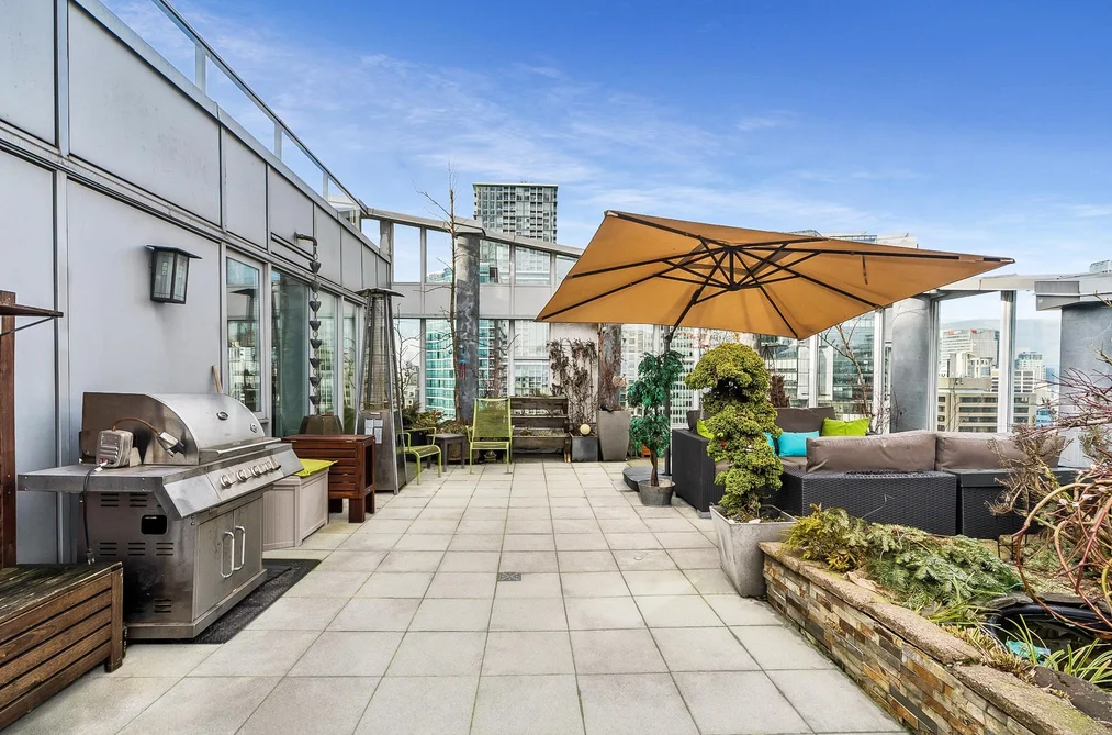 2508 788 HAMILTON STREET, Vancouver BC V6B 0E9, Vancouver BC — Residential for Sale - Photo 2