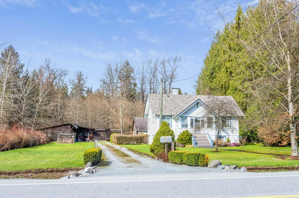 House for sale at 25117 Dewdney Trunk Road Maple Ridge British Columbia - MLS: R3109868