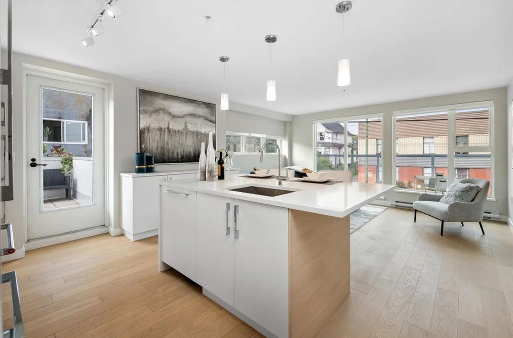 Townhouse for sale at 2512 Fraser Street Vancouver British Columbia - MLS: R3109074