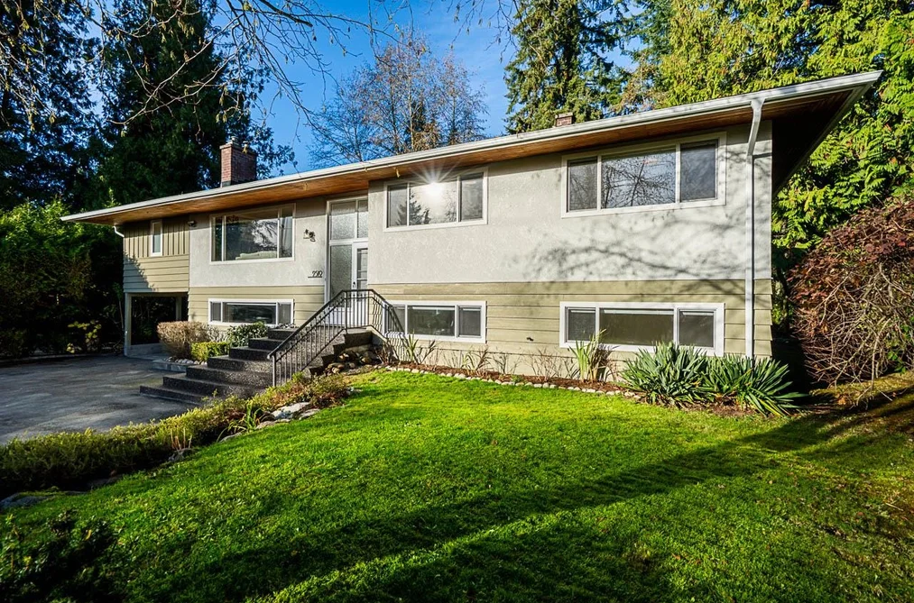 House for sale at 2519 East Road Anmore British Columbia - MLS: R3119939