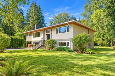2519 East Rd, Anmore, BC - MLS: R3177025