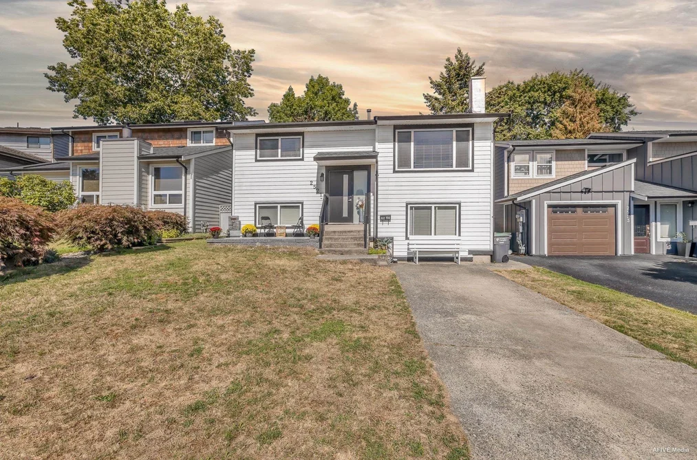 House for sale at 2521 Wilding Crescent Langley British Columbia - MLS: R3092583