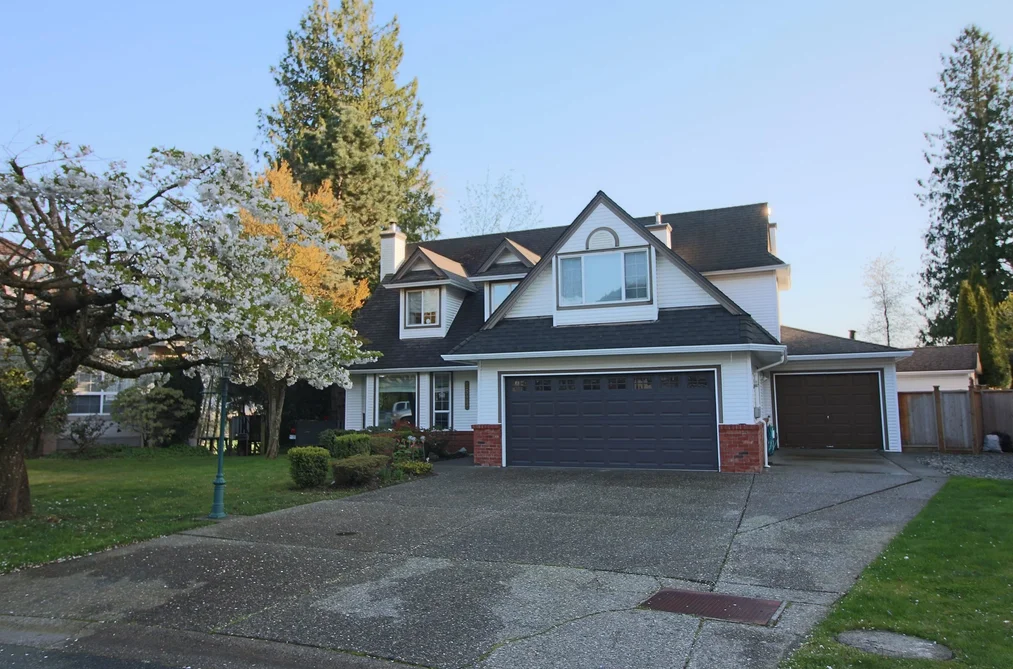 2523 COUNTRY COURT, Abbotsford BC V3G 1M1, Abbotsford BC — Residential for Sale - Photo 2