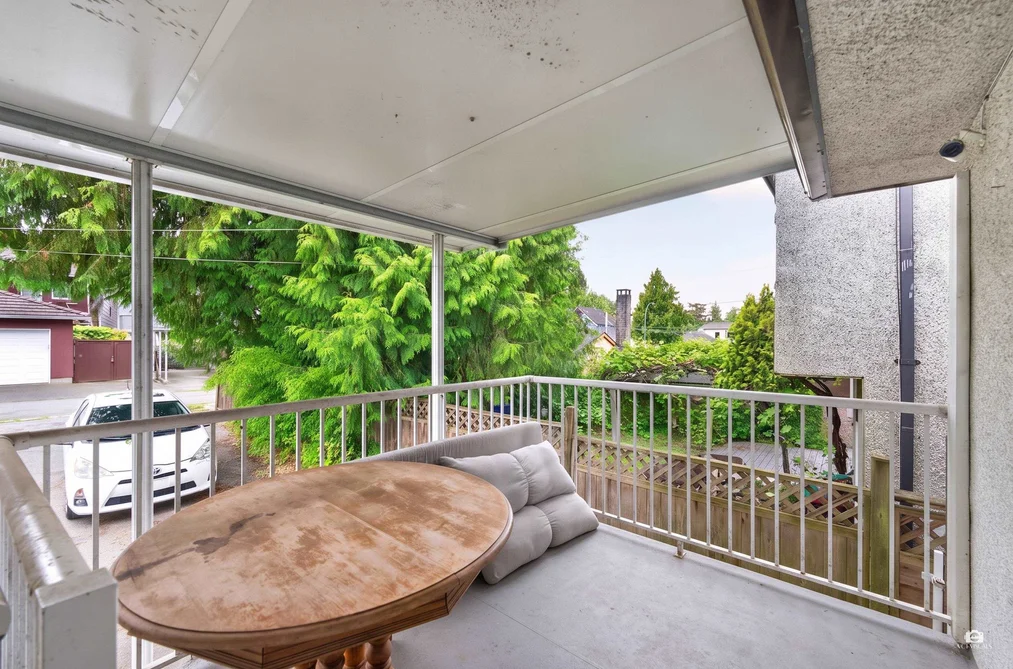 2528 E 24th Avenue, Vancouver, BC - MLS: R3163582 - Photo 3 2528 E 24th Avenue, Vancouver, BC - MLS: R3163582 - Photo 3