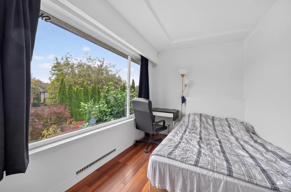 2528 E 24th Avenue, Vancouver, BC - MLS: R3163582 - Photo 4 2528 E 24th Avenue, Vancouver, BC - MLS: R3163582 - Photo 4