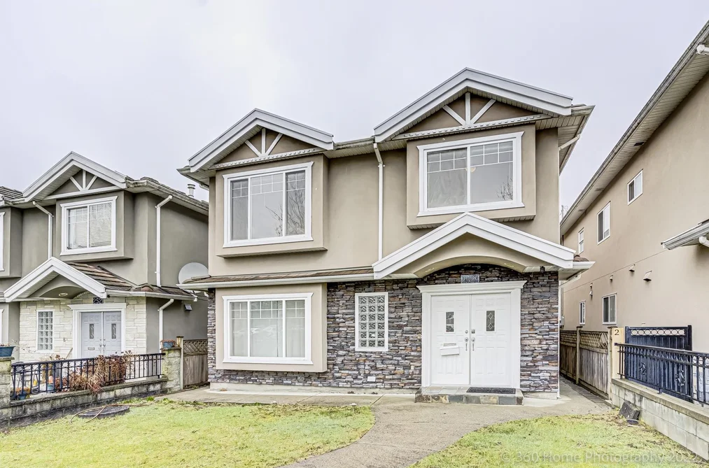 House for sale at 2529 Franklin Street Vancouver British Columbia - MLS: R3068313