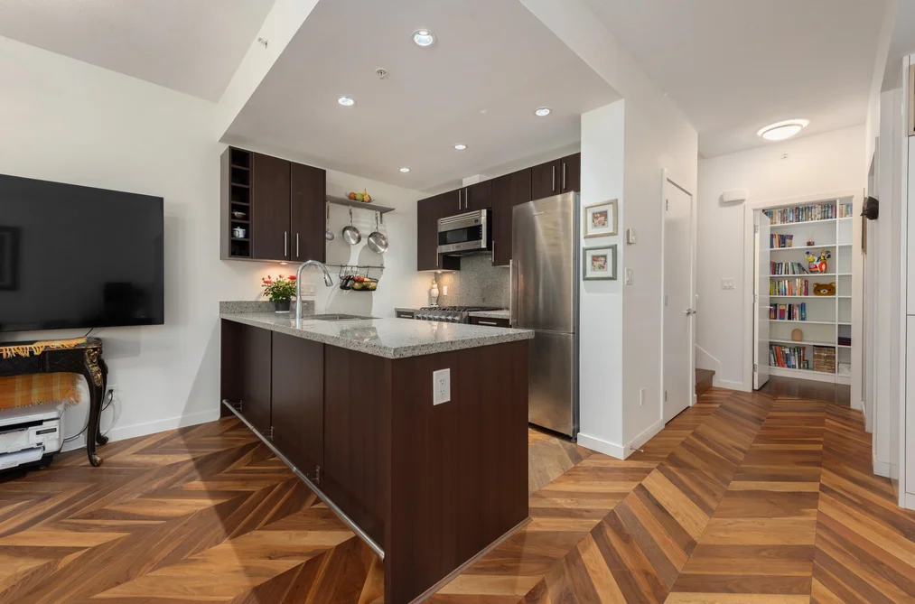 253 108 W 1ST AVENUE, Vancouver BC V5Y 0H4, Vancouver BC — Residential for Sale - Photo 7