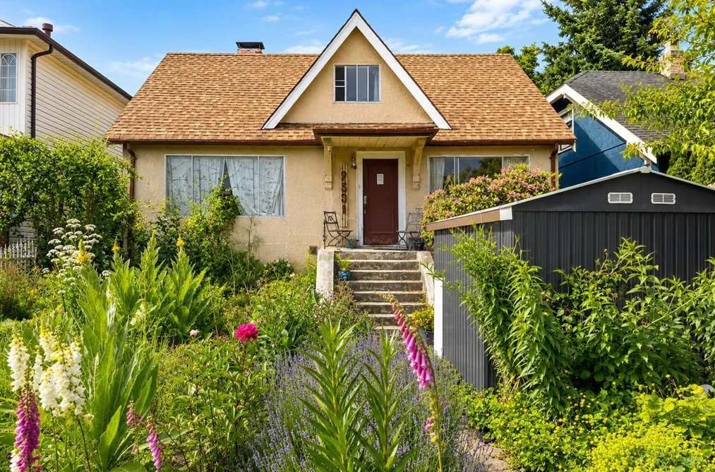 House for sale at 2531 Graveley Street Vancouver British Columbia - MLS: R3137606