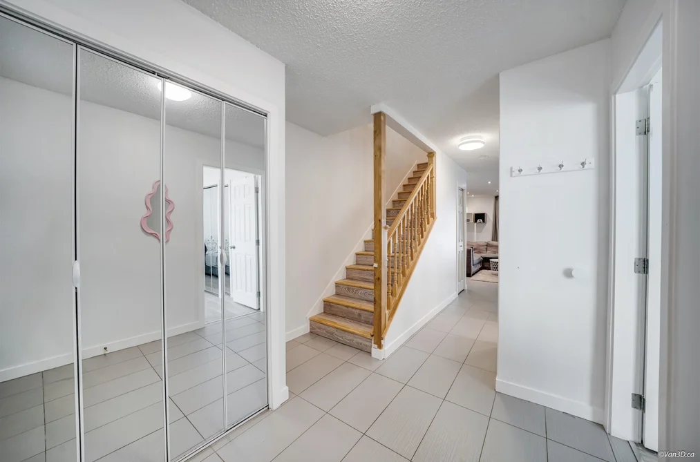 2535 GORDON AVENUE, Port Coquitlam BC V3C 3Z3, Port Coquitlam BC — Residential for Sale - Photo 2