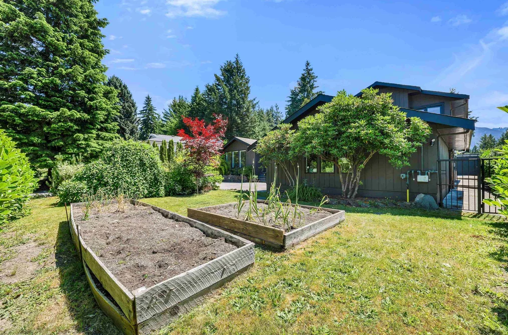 2539 JURA CRESCENT, Squamish, BC — Residential for Sale — Photo 28 of 40
