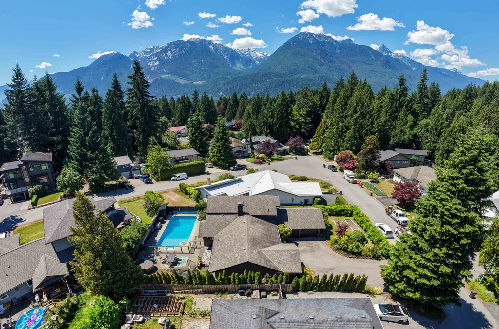 2539 JURA CRESCENT, Squamish, BC — Residential for Sale — Photo 38 of 40