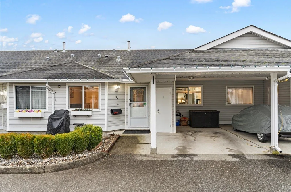 Row House (Non-Strata) for sale at 254 7610 Evans Road Chilliwack British Columbia - MLS: R3077473