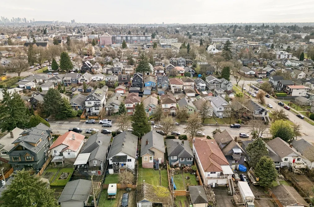 2541 DUNDAS STREET, Vancouver BC V5K 1P7, Vancouver BC — Residential for Sale - Photo 4